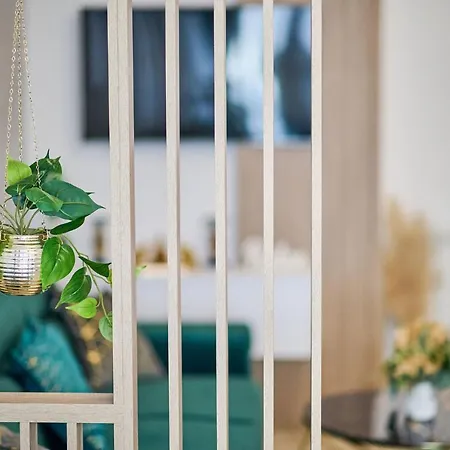 Ademar Luxury Apartment- Spa&pool Mamaia