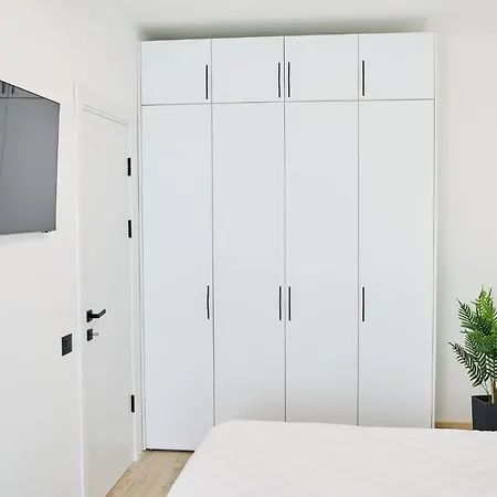 Apartment Ademar Luxury Apartment- Spa&pool