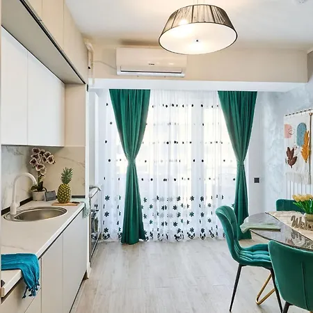 Ademar Luxury Apartment- Spa&pool Apartment Mamaia
