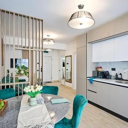 Ademar Luxury Apartment- Spa&pool Apartament