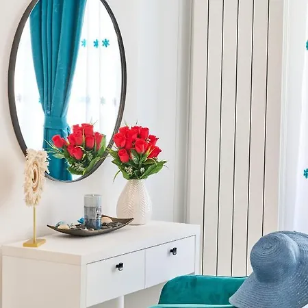Ademar Luxury Apartment- Spa&pool Apartament *